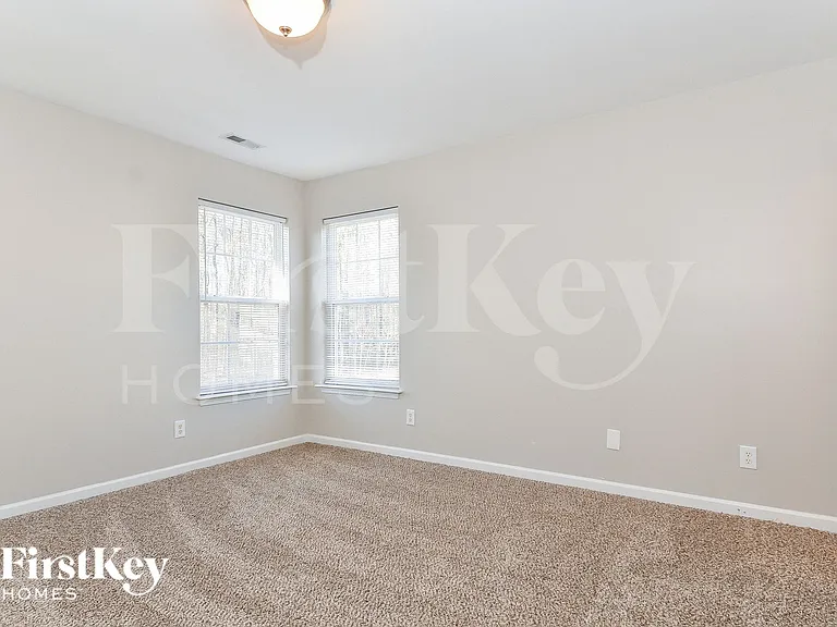 5293 Crosswinds Rd — Photo 11