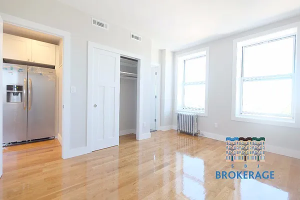 Rented by SBJ Brokerage, LLC | media 16