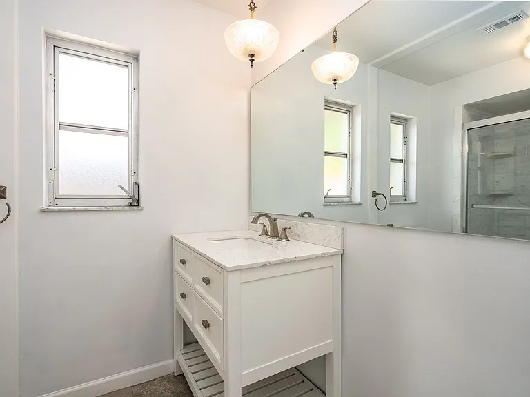 5808 Briarwood Ave — Photo 13