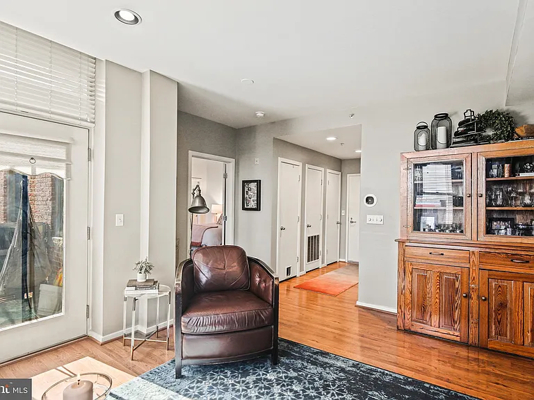 1211 Light St #308 — Photo 3