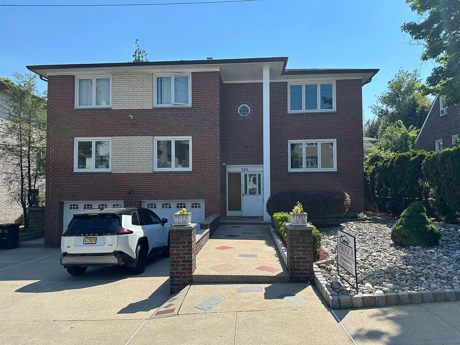 3 bed, 1500 sqft, $3,600 — Photo 2