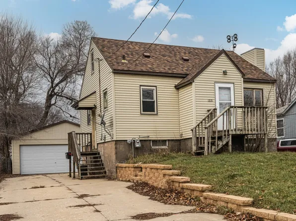 1221 11th Ave SE, Rochester, MN 55904