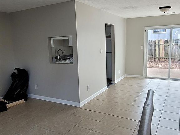 3rd image of 2085 Lenoa Ln