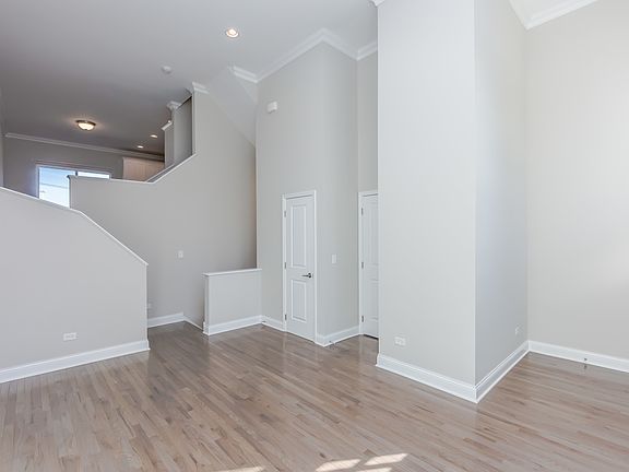 3rd image of 3849 S Parnell Ave