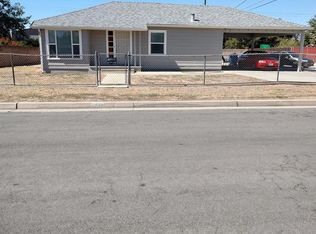 6327 Almond Dr, Bakersfield, CA