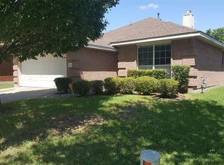 2313 Hummingbird Way, Mesquite, TX 75181