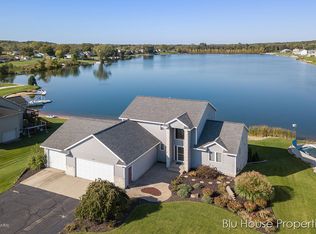 3225 Winans St NW, Grand Rapids, MI 49534