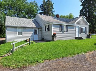 642 Ridge Rd, Webster, NY 14580