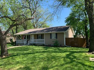 1213 Cherokee St, Humboldt, KS 66748