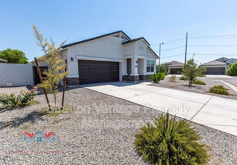 9385 E Orange Grove St — Photo 3