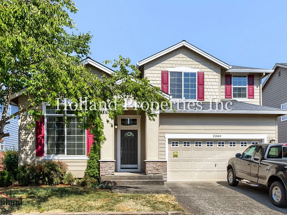 21569 SW Susan Ln