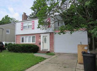 125 President St, Hempstead, NY 11550