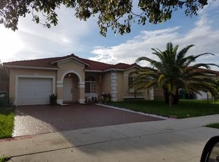 5832 SW 163rd Pl, Miami, FL 33193