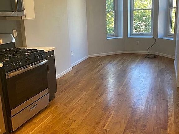2nd image of 960 Saint Marks Ave #2A