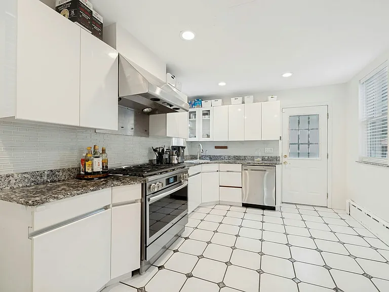 1016 Abbott Blvd — Photo 20