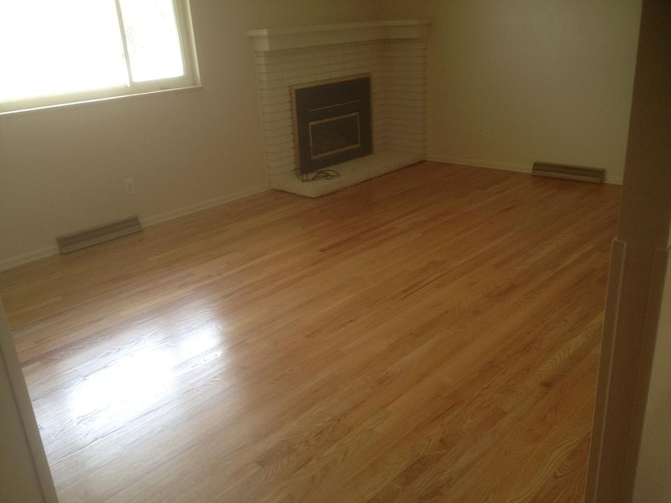 2nd image of 13239 W Ohio Ave