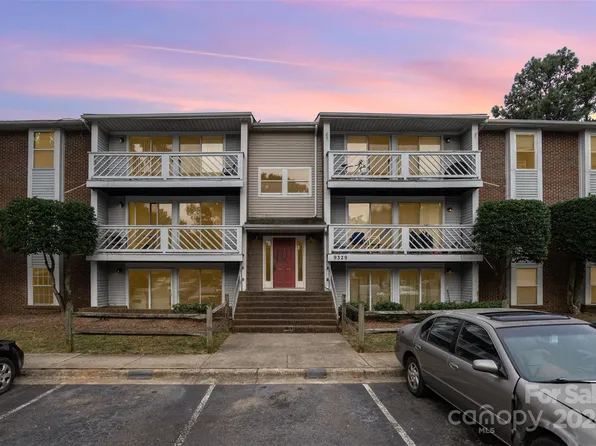9329 Old Concord Rd, Charlotte, NC 28213