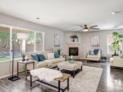 8632 Bluff Springs Dr NE, Albuquerque, NM, 87113