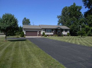 505 W 300 N, Howe, IN 46746