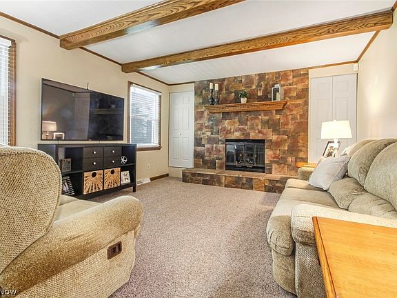 3rd image of 4661 Lockwood Blvd