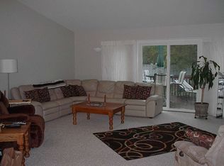 241 Aberdeen Ct, Flushing, MI 48433