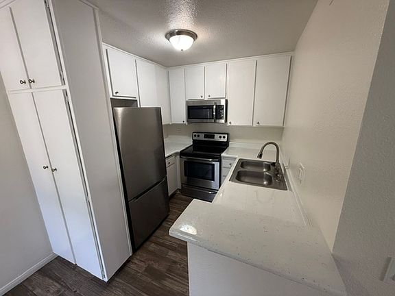 3rd image of 3136 Bonita Rd #40724