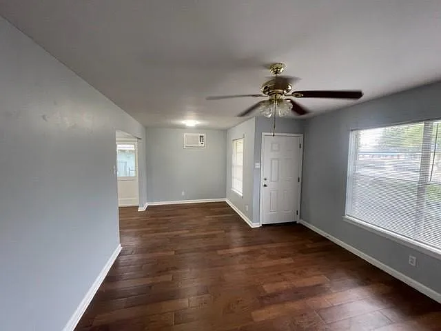 5106 Carelin Dr — Photo 16