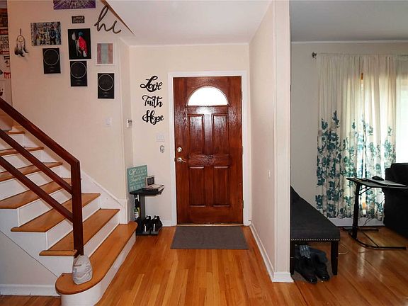 2nd image of 1445 Eric Ln