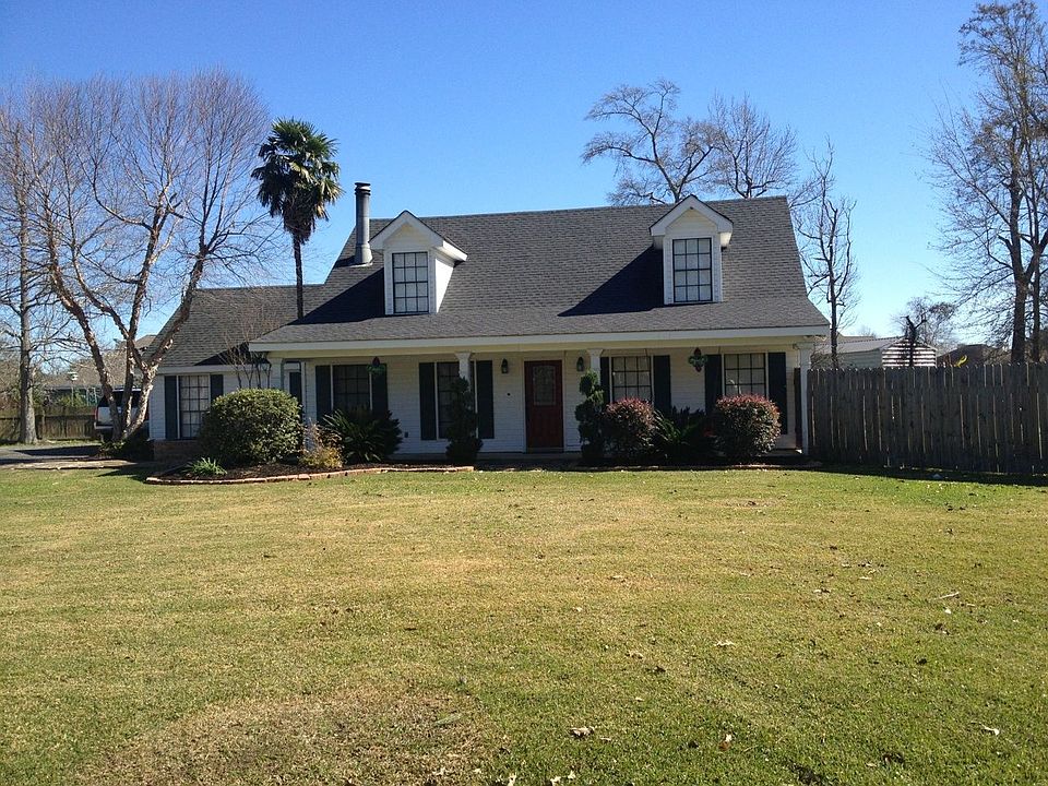 1st image of 2413 David Ln