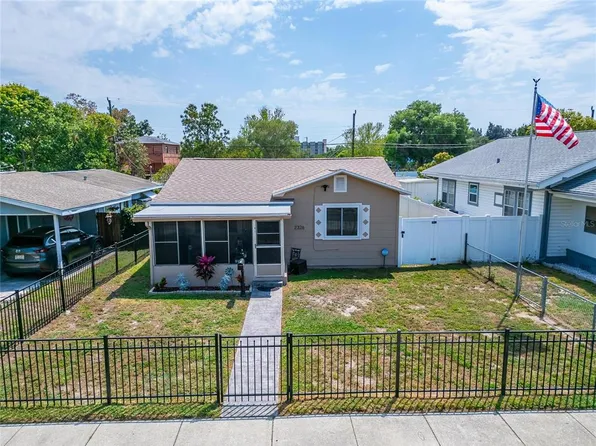 2326 14th Ave N, Saint Petersburg, FL 33713