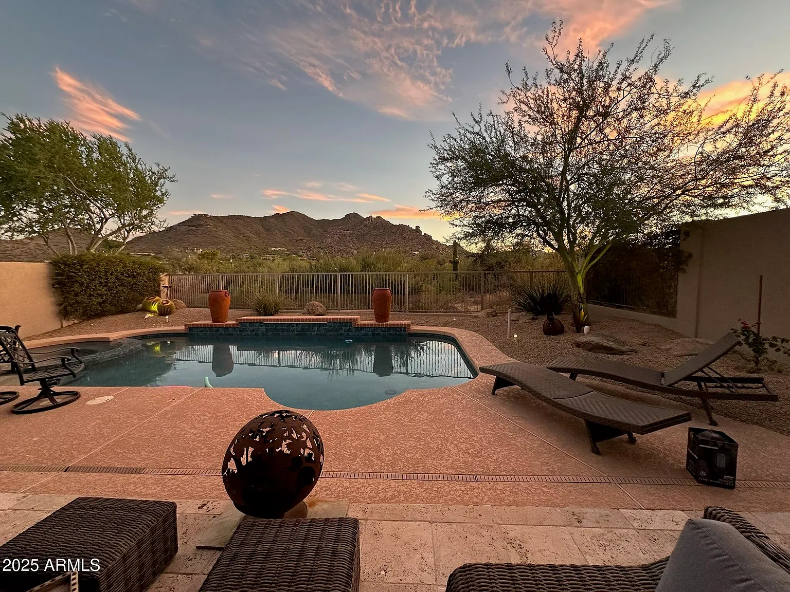 2 bed, 3.0 bath, 1385 sqft, $5,500 — Photo 1