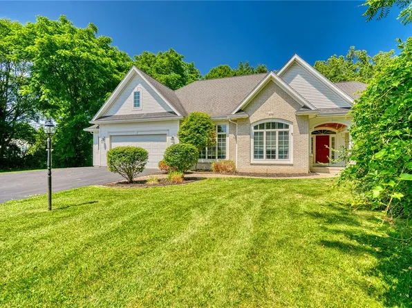 474 Wood Harbor Trl, Webster, NY 14580