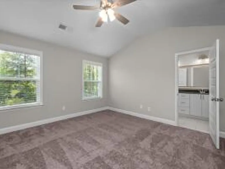 1005 Linsmore Ave — Photo 14