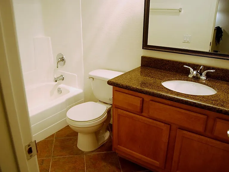 2nd floor full bath
