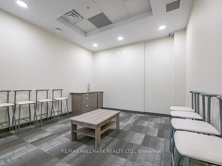 257 Hemlock St #309 — Photo 18