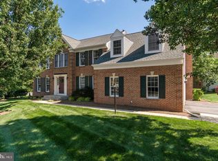 43207 Rockfield Ct, Ashburn, VA 20147