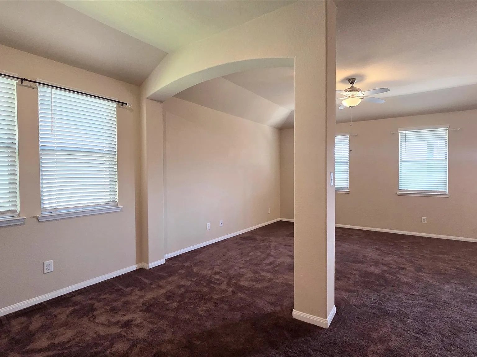 3 bed, 2.0 bath, 1680 sqft, $1,995 — Photo 3
