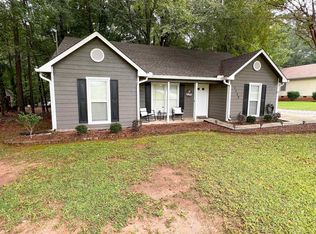 1132 New Hutchinson Mill Rd, Lagrange, GA 30240