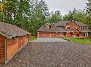 9817 NE Day Rd, Bainbridge Island, WA 98110