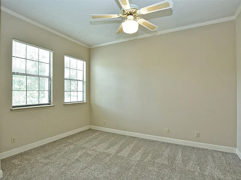 10215 River Plantation Dr #B — Photo 29