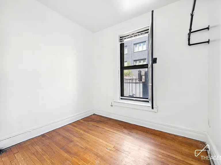 177 Thompson St #12 — Photo 8
