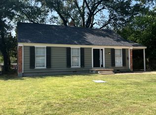 5091 Quince Rd, Memphis, TN 38117