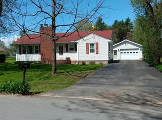 13 Center St, Fort Covington, NY 12937