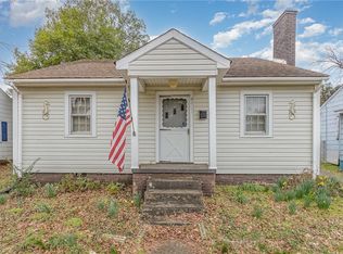 1111 Queen Ann St, Burlington, NC 27217