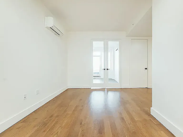 581 Ocean Pkwy #5F — Photo 6