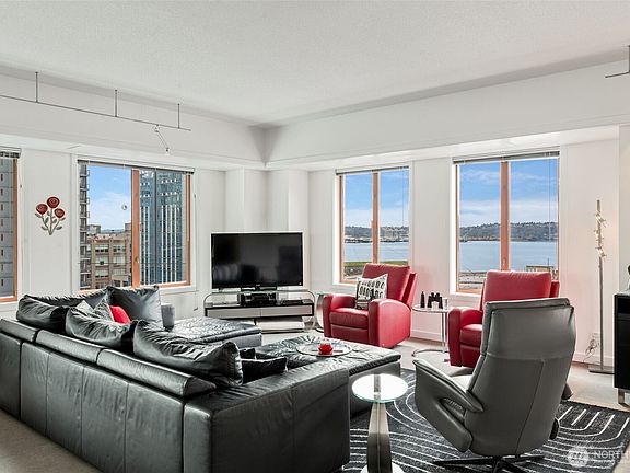 4th image of 98 Union Street #206