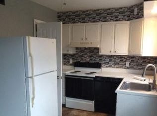 174 9th St APT 05, Lincoln, IL 62656