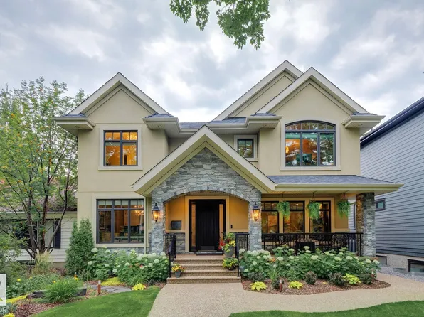 8927 117th St NW, Edmonton, AB T6G 1R8