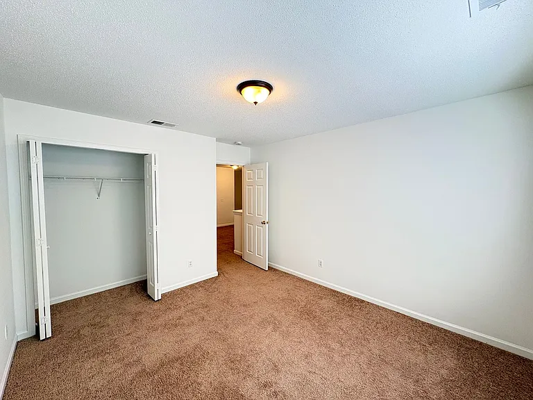 390 Gardners Cir — Photo 24