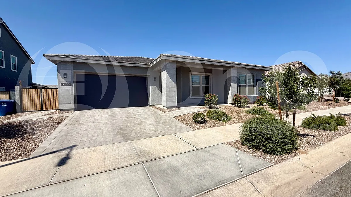 Building Photo - 22888 E Nightingale Rd